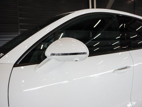 Certified 2025 Porsche Macan AWD/4WD image 28