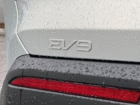 New 2026 Kia EV9 Wind image 28