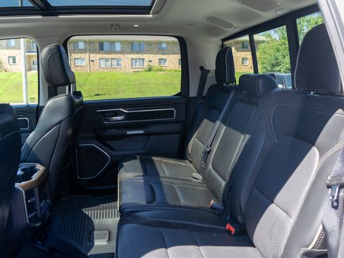 Used 2022 RAM 1500 Laramie AWD/4WD image 28