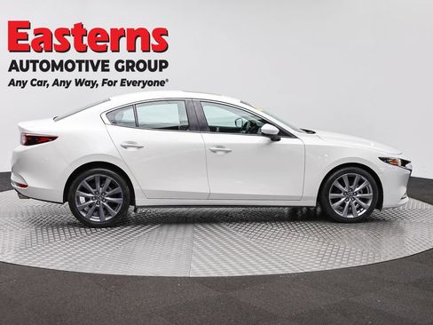 Used 2023 MAZDA MAZDA3 s FWD image 4