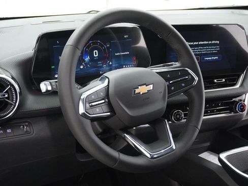 New 2026 Chevrolet Equinox LT w/ Safety and Technology Package image 17