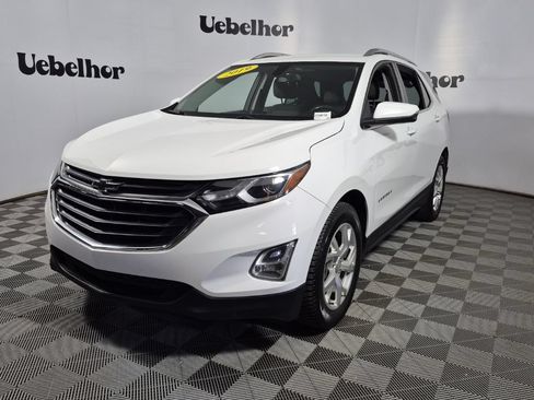 Used 2019 Chevrolet Equinox LT FWD image 3