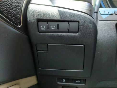 Used 2021 Lexus ES 350 Ultra Luxury w/ Accessory Package 2 image 23