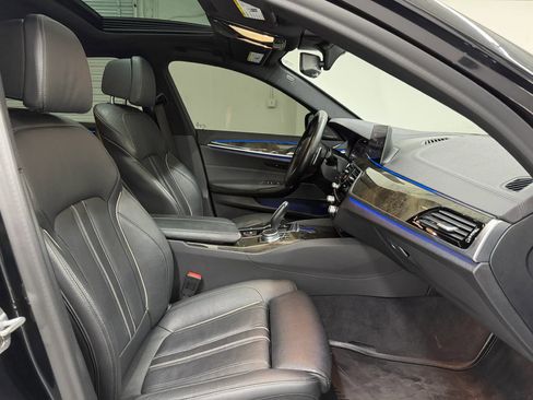 Used 2020 BMW M550i xDrive AWD/4WD image 11