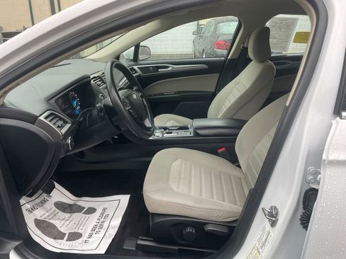 Used 2020 Ford Fusion S image 12