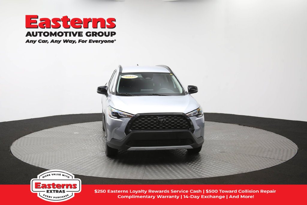 Used 2025 Toyota Corolla Cross LE FWD image 51