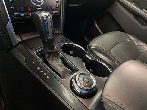 Certified 2019 Ford Explorer Platinum AWD/4WD image 26