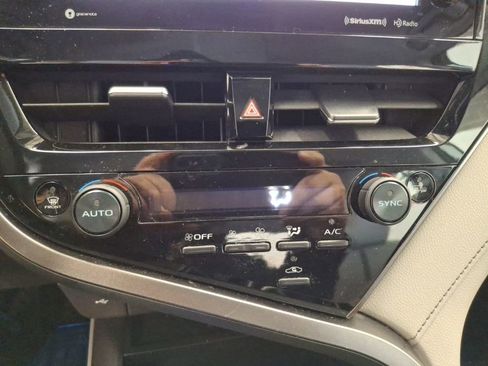 Used 2021 Toyota Camry XLE w/ Cold Weather Package image 26