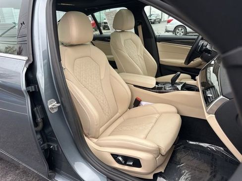 Used 2022 BMW 530i xDrive w/ Convenience Package image 37