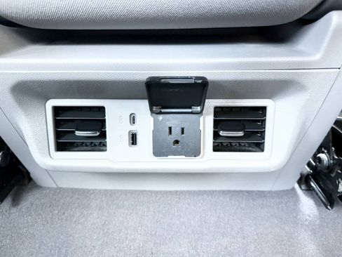 Used 2024 Chevrolet Silverado 1500 LT w/ Convenience Package II AWD/4WD image 35