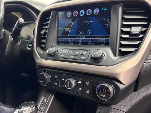 Used 2019 GMC Acadia Denali image 23