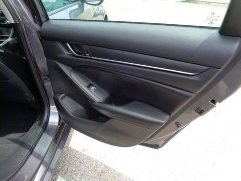 Used 2021 Honda Accord LX image 12