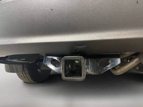 Used 2023 Toyota Highlander XLE AWD/4WD image 7