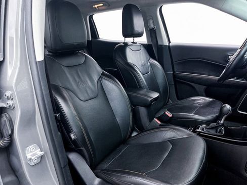 Used 2019 Jeep Compass Limited image 33