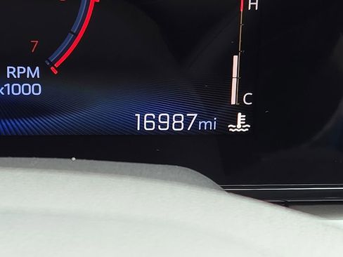 Used 2024 Chevrolet Trax LT image 25