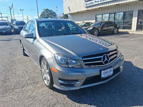 Used 2014 Mercedes-Benz C 300 Sport image 2