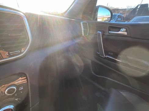 Used 2022 Kia Sportage EX image 22