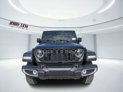 New 2026 Jeep Gladiator Sport AWD/4WD image 8