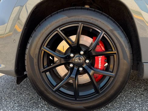 Used 2019 Jeep Grand Cherokee SRT w/ Trailer Tow Group IV image 25