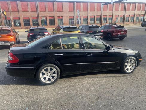 Used 2007 Mercedes-Benz E 350 Sedan image 11