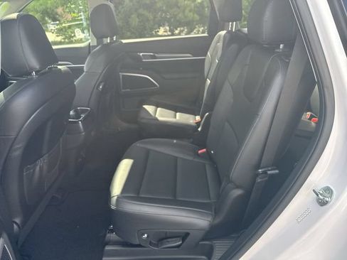 Used 2021 Kia Telluride S AWD/4WD image 14
