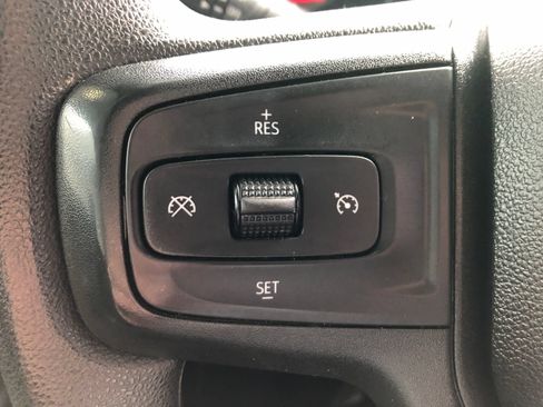 Used 2022 Chevrolet Silverado 2500 Custom w/ Custom Convenience Package AWD/4WD image 30