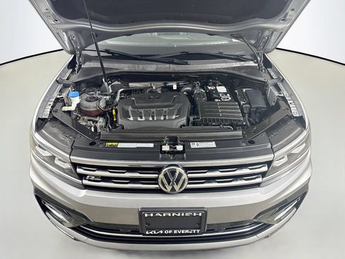 Used 2019 Volkswagen Tiguan SEL Premium R-Line AWD/4WD image 36