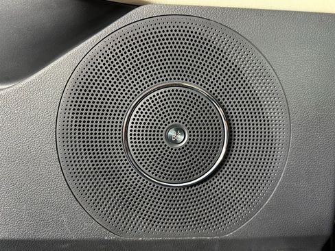 Used 2023 Ford Expedition Platinum image 25