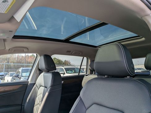 New 2026 Volkswagen Atlas SE image 16