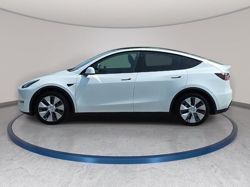 Used 2023 Tesla Model Y Long Range AWD/4WD image 8