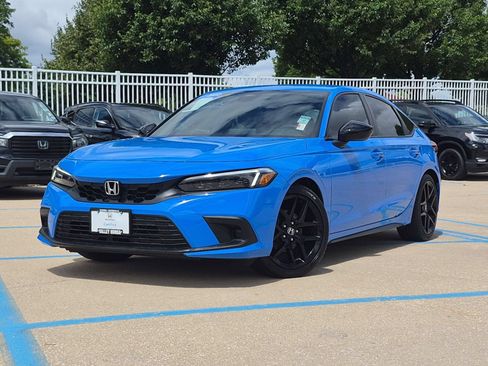 Used 2022 Honda Civic Sport image 2