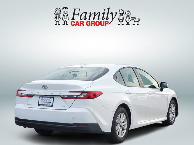 Certified 2025 Toyota Camry LE FWD image 4