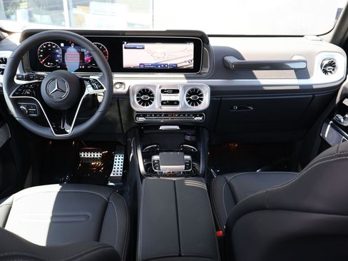 Used 2026 Mercedes-Benz G 550 image 28