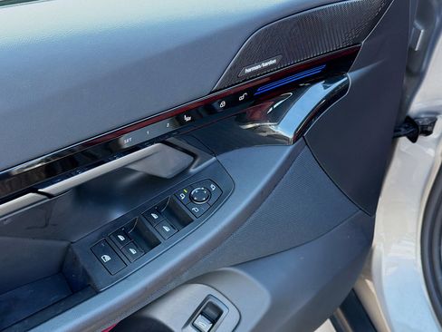 Used 2025 BMW 530i 530i w/ Premium Package image 23