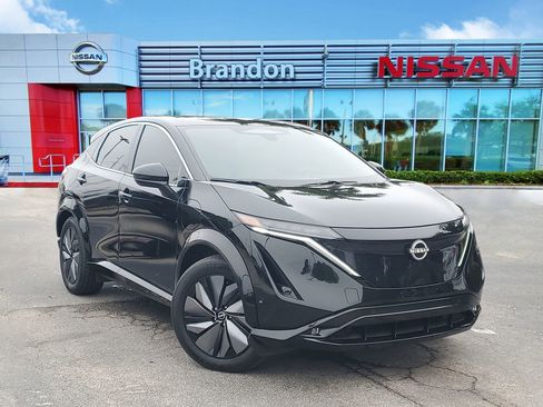 Used 2023 Nissan Ariya FWD image 1
