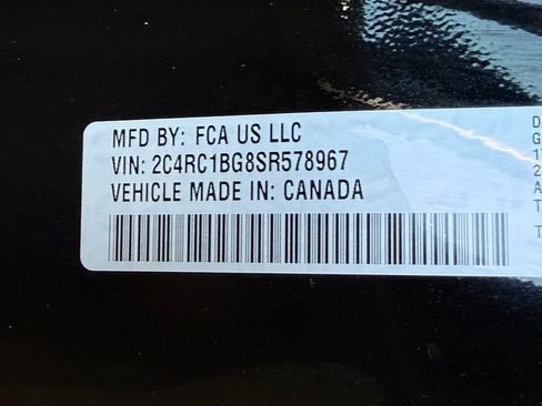 Used 2025 Chrysler Pacifica Select FWD image 44
