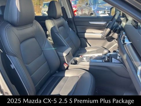 New 2025 MAZDA CX-5 AWD 2.5 S w/ Premium Plus Pkg image 30