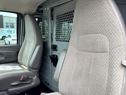 Used 2014 Chevrolet Express 1500 AWD image 10