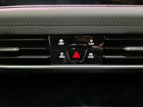 New 2026 Volkswagen Atlas Peak Edition AWD/4WD image 15