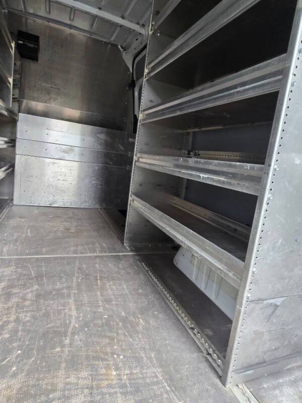 Used 2019 Mercedes-Benz Sprinter 144 image 18