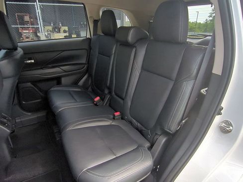 Used 2020 Mitsubishi Outlander SEL image 30
