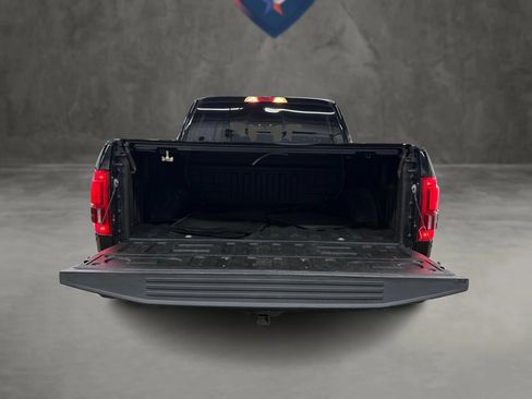 Used 2015 Ford F150 Lariat RWD image 39