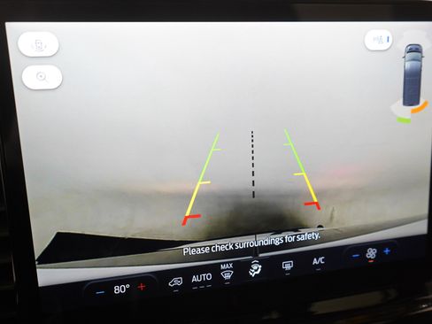 Used 2024 Ford Transit 350 XLT image 28