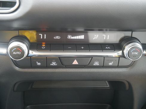 Used 2023 MAZDA CX-30 AWD 2.5 S w/ Premium Package image 24
