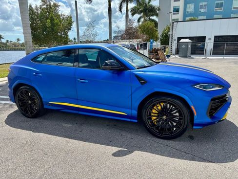 Used 2025 Lamborghini Urus S AWD/4WD image 4