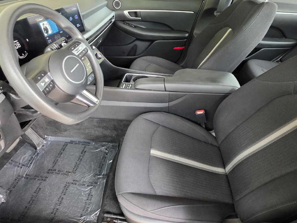 Used 2025 Hyundai Sonata SEL FWD image 6