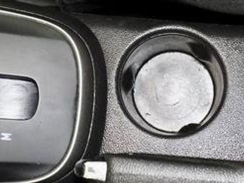 Used 2018 Chevrolet Trax LT w/ LT Convenience Package image 23