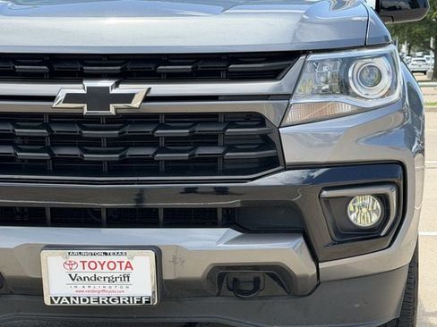 Used 2022 Chevrolet Colorado Z71 w/ Safety Package RWD image 9