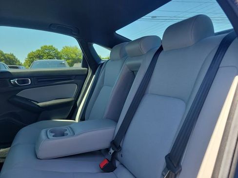 Used 2025 Honda Civic Sport image 28