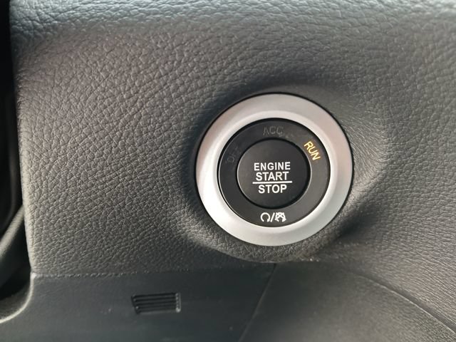 New 2026 Chrysler Pacifica Select AWD/4WD image 27